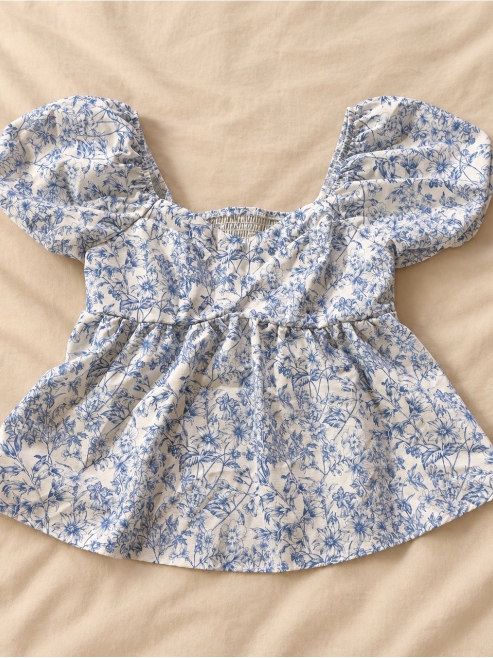 SHEIN White and Blue Floral Puff-Sleeve Peplum Top for Kids